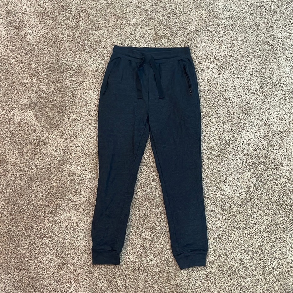 Men’s dark blue sweat pants size small